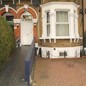 Hotel Olympus Nirvana, Londyn