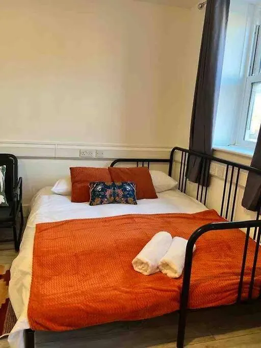 Spacious Studio Flat In Central Londyn 0*,  Wielka Brytania