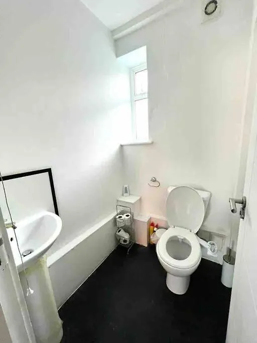 Spacious Studio Flat In Central Londyn Apartament